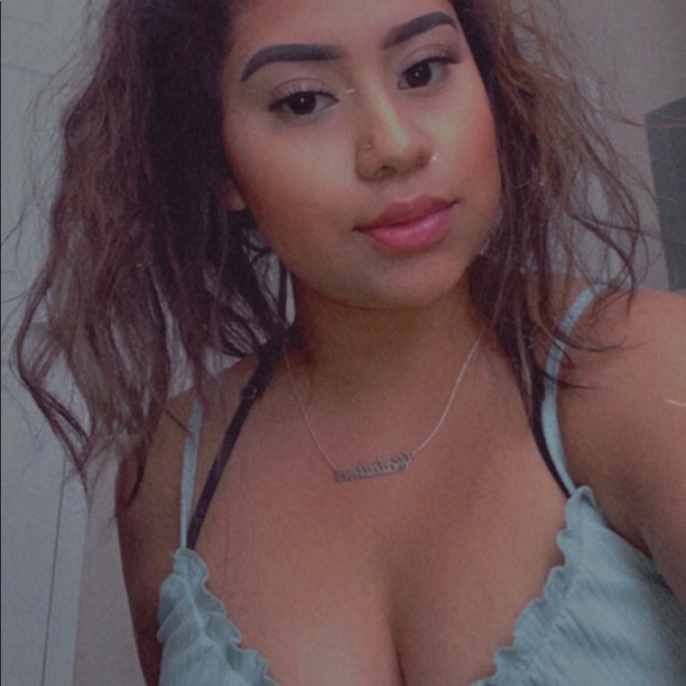 Meet your Posher, Catalina